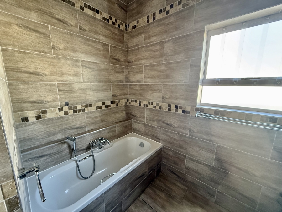3 Bedroom Property for Sale in Laguna Sands Western Cape